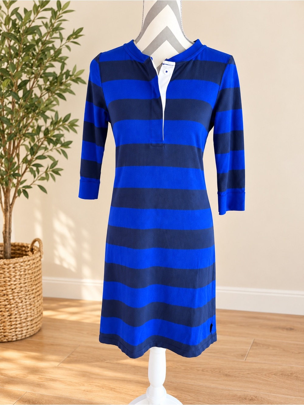 Patagonia Women's 3/4-Sleeved Sender Stripe Blue and Black Dress. SIze XS